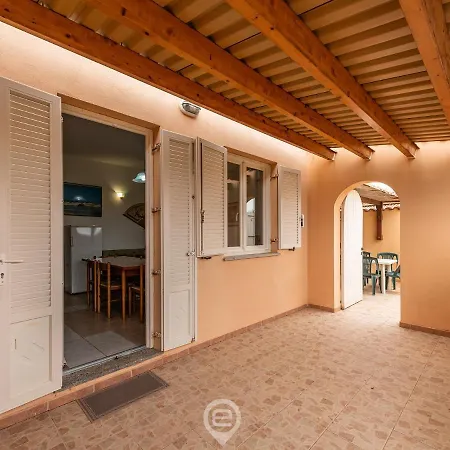 House Afrodite Apartment