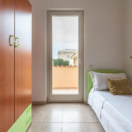 Apartment House Afrodite Putzu Idu