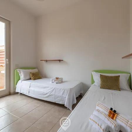 Apartment House Afrodite Putzu Idu